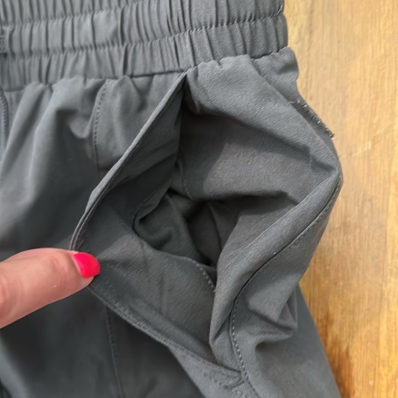 Abercrombie & Fitch | Women’s grey athletic joggers - Picture 5 of 16